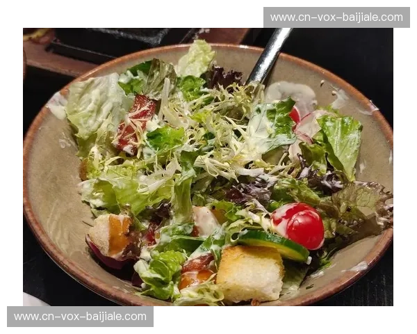 醇香与鲜嫩的世纪之辩:波尔多红酒与安格斯牛排的味蕾交响曲